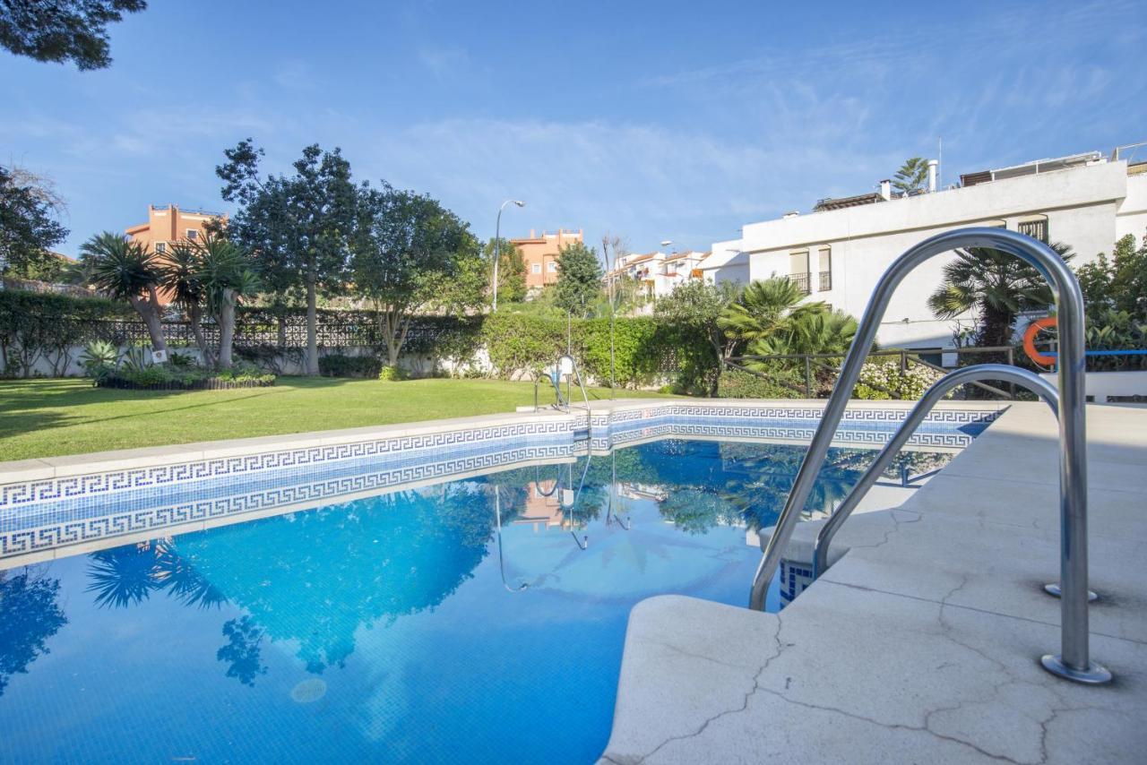 Shiny Studio With Pool & Carihuela Beach At 500M Торремолинос Экстерьер фото