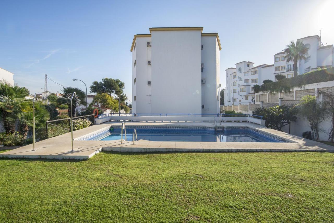 Shiny Studio With Pool & Carihuela Beach At 500M Торремолинос Экстерьер фото