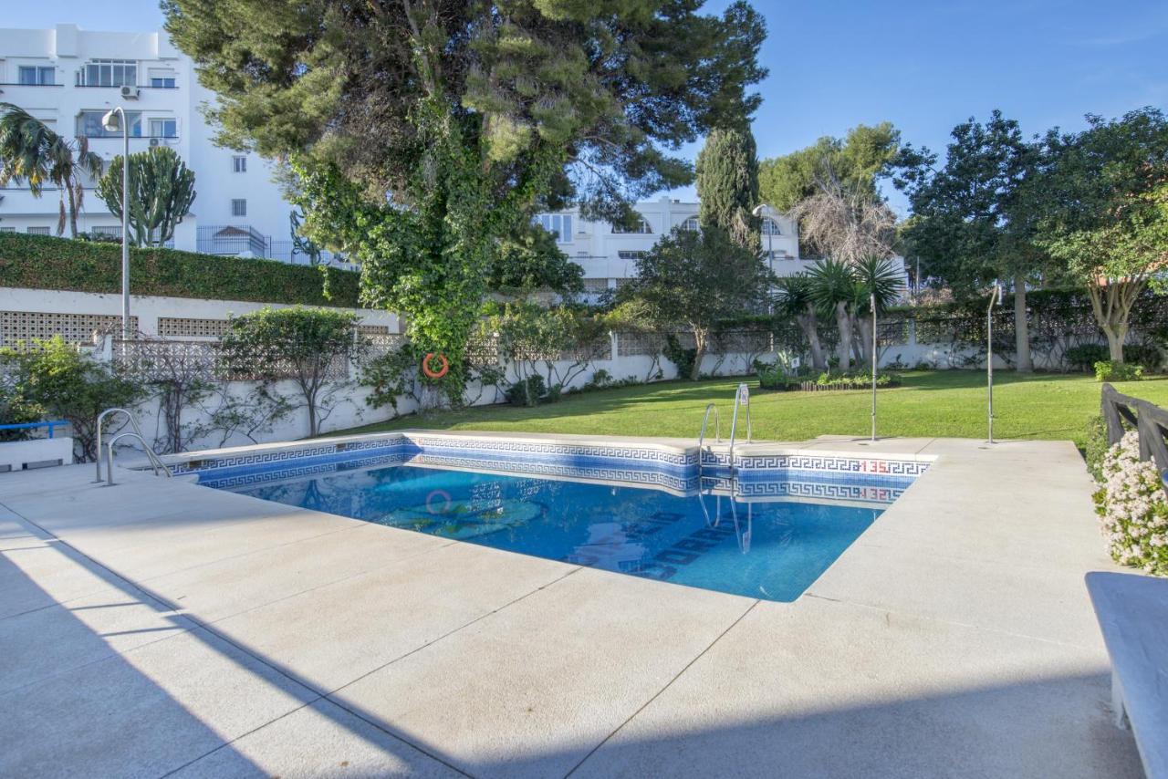 Shiny Studio With Pool & Carihuela Beach At 500M Торремолинос Экстерьер фото