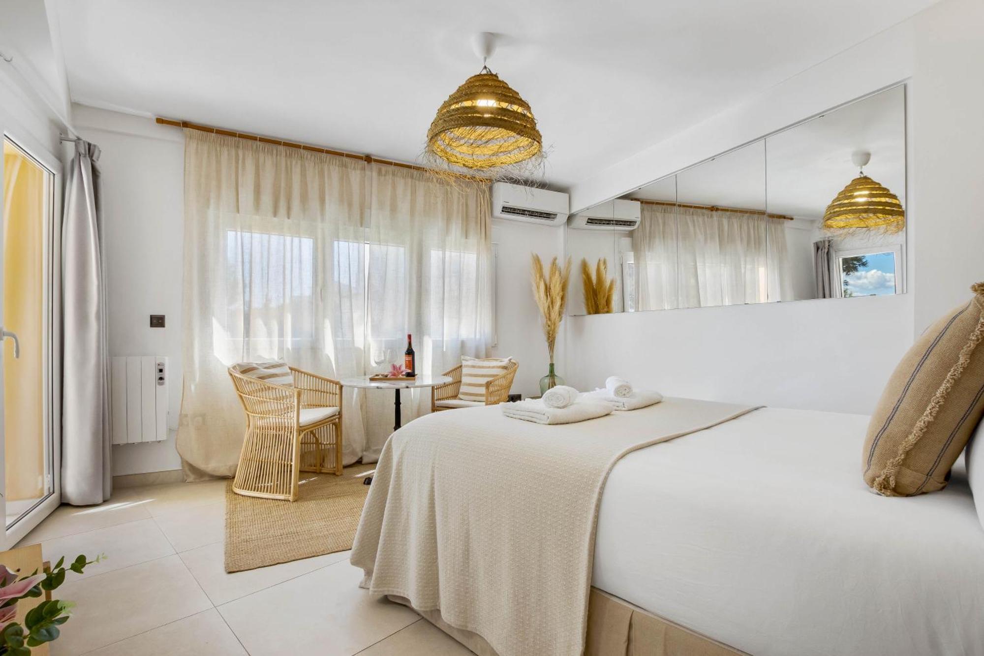 Shiny Studio With Pool & Carihuela Beach At 500M Торремолинос Экстерьер фото