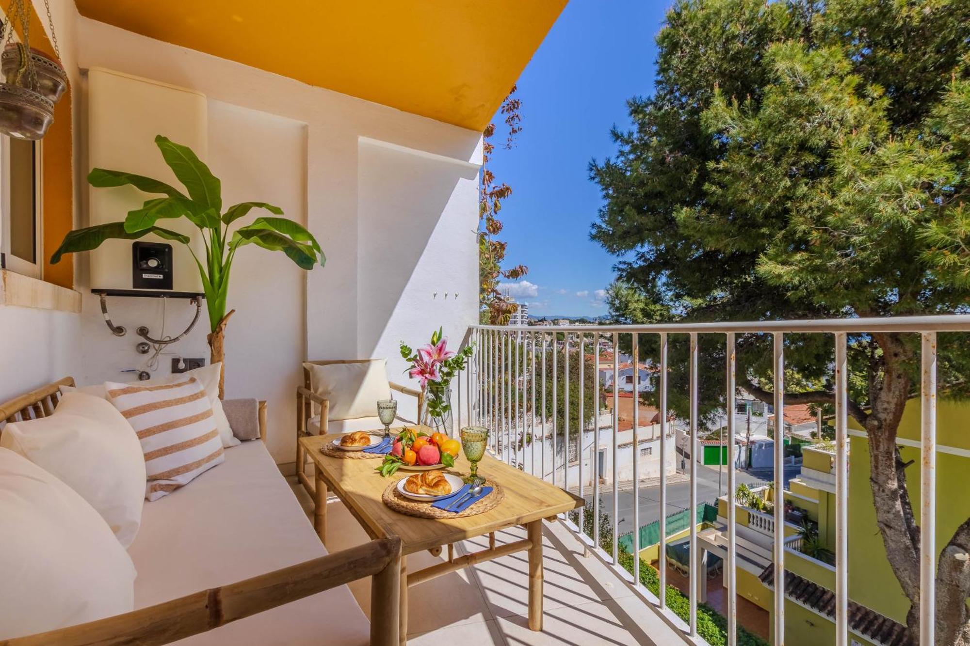 Shiny Studio With Pool & Carihuela Beach At 500M Торремолинос Экстерьер фото
