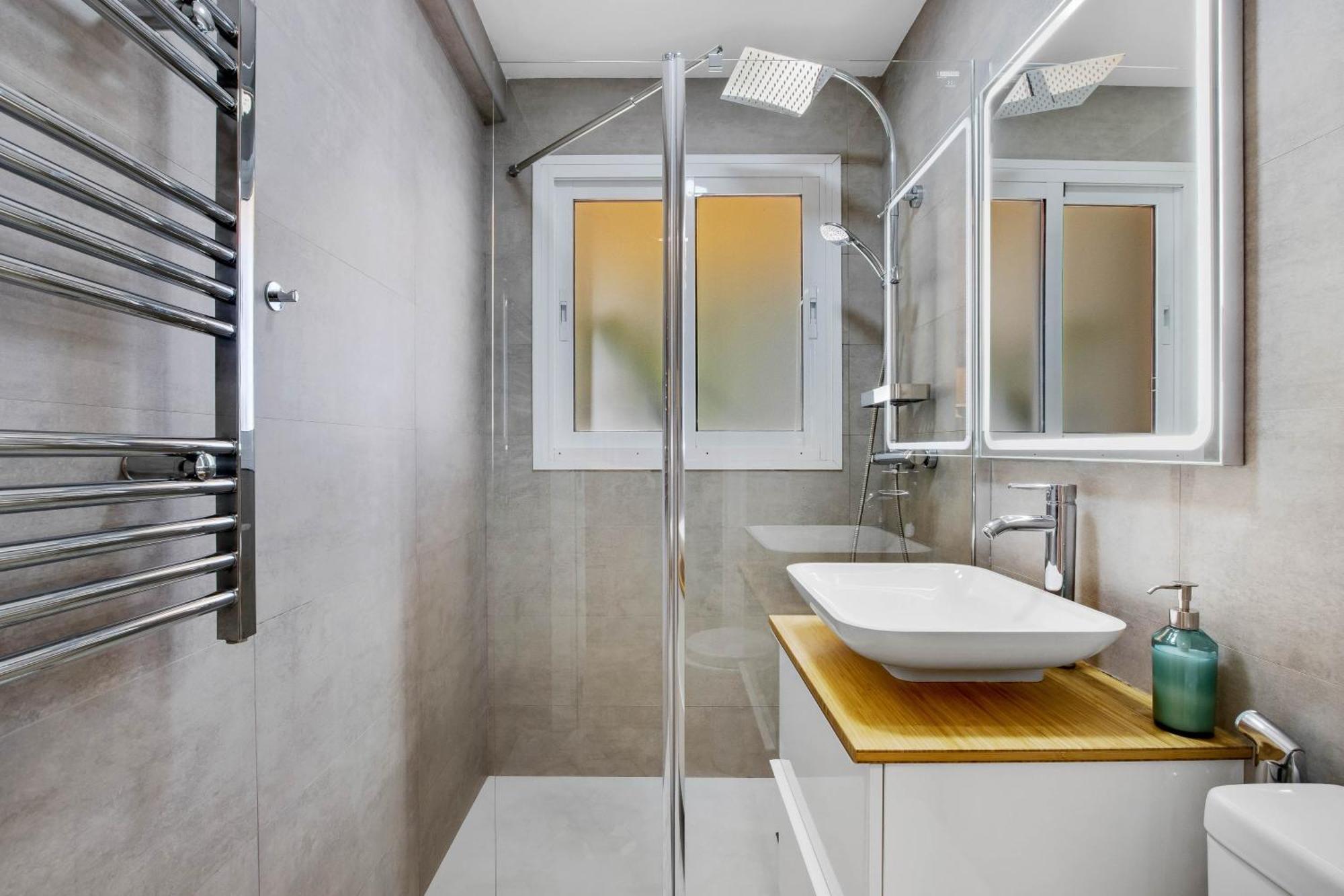 Shiny Studio With Pool & Carihuela Beach At 500M Торремолинос Экстерьер фото