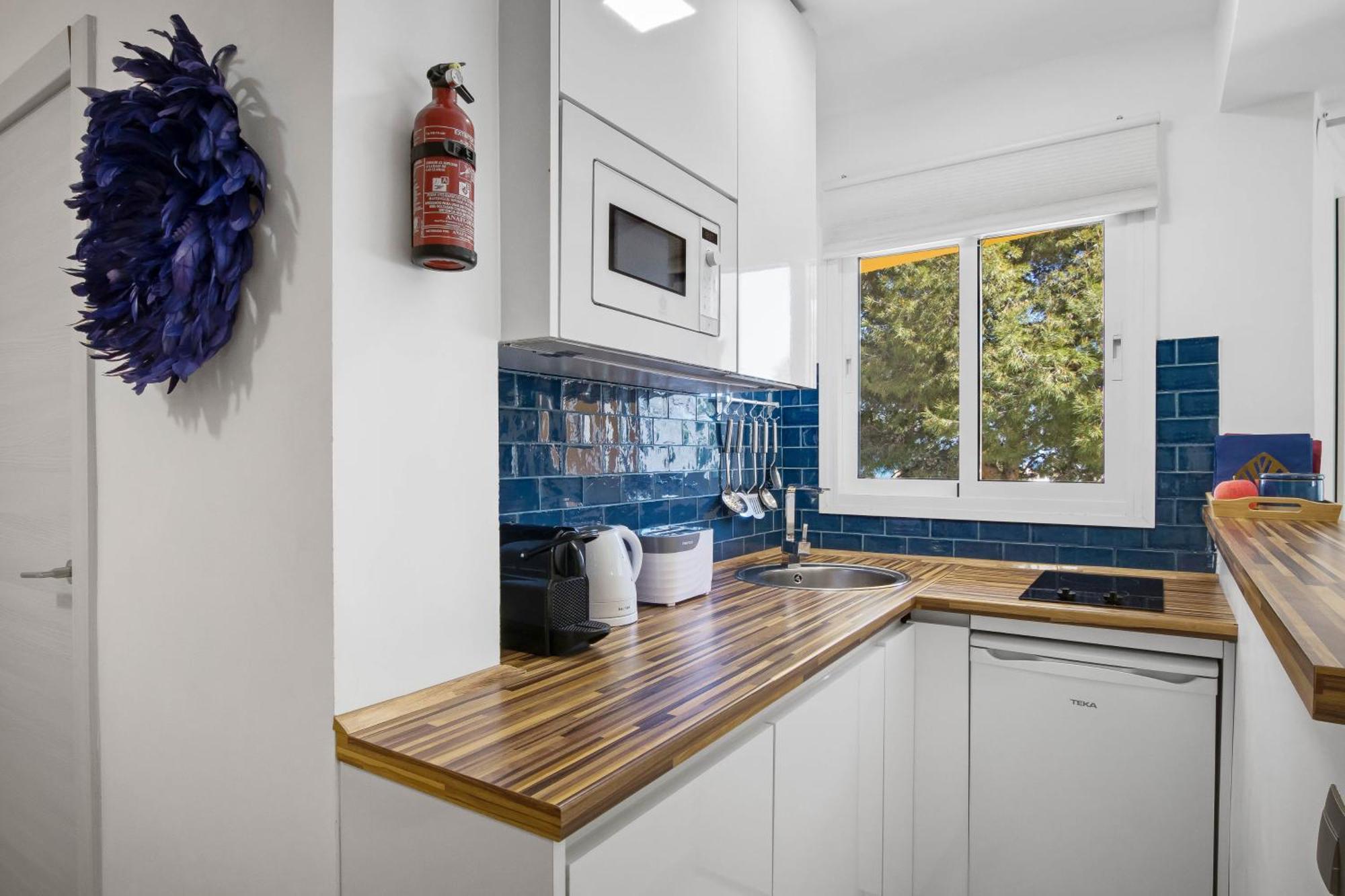 Shiny Studio With Pool & Carihuela Beach At 500M Торремолинос Экстерьер фото